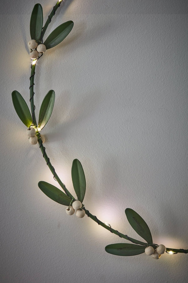 Mistletoe Wreath: Green